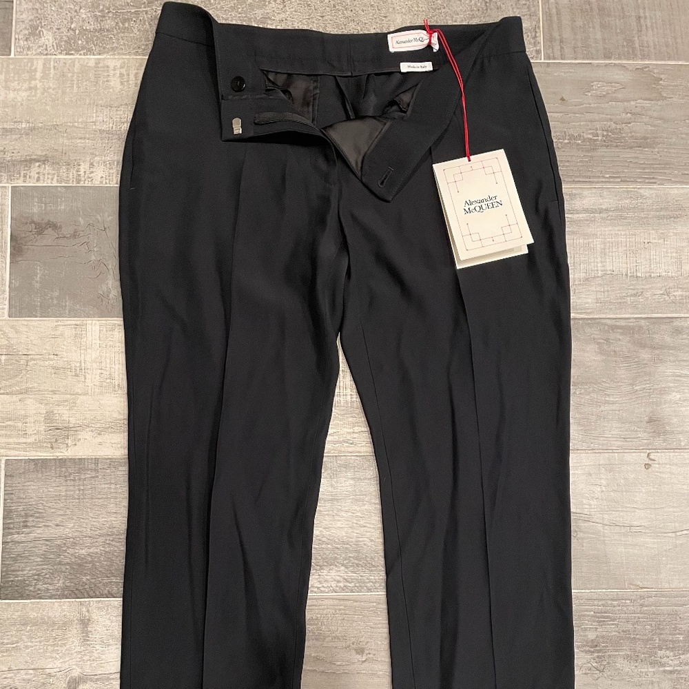Alexander McQueen Cropped Woven Straight leg pants